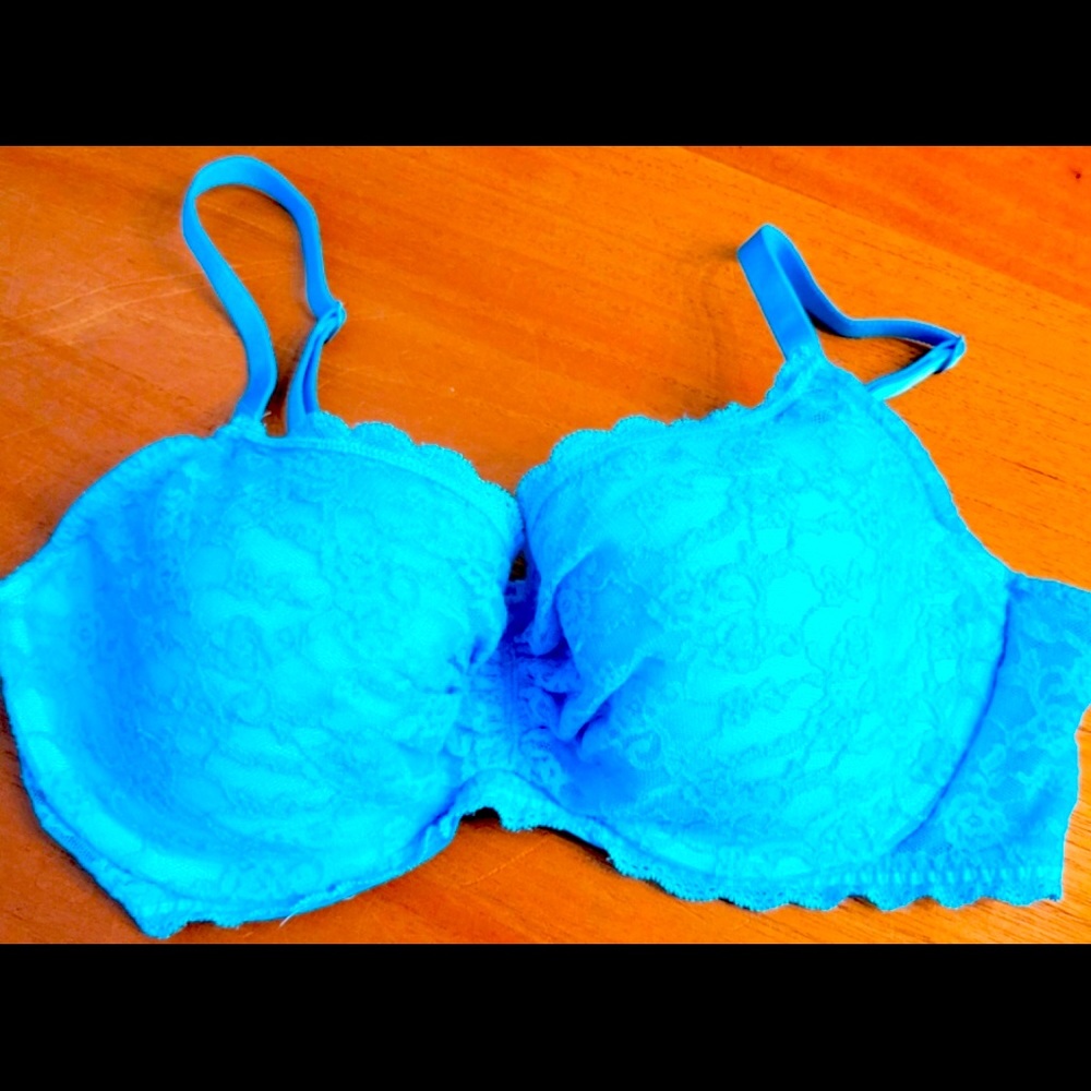 VICTORIA SECRET-36D:EUC TEAL, LACE DEMI BRA